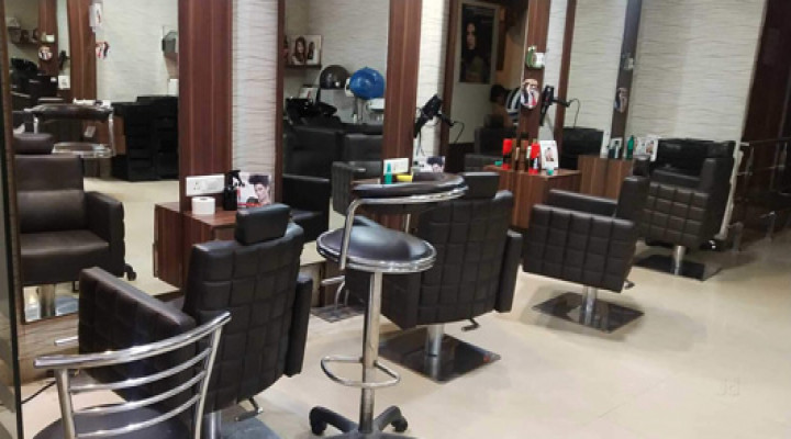 large-colours-india-unisex-salon-mohali