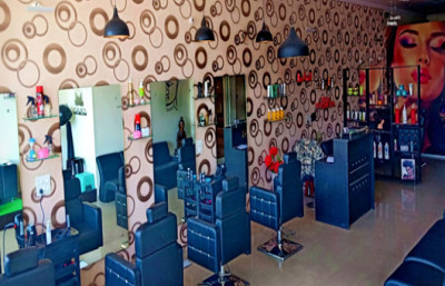 large-amaira-salon